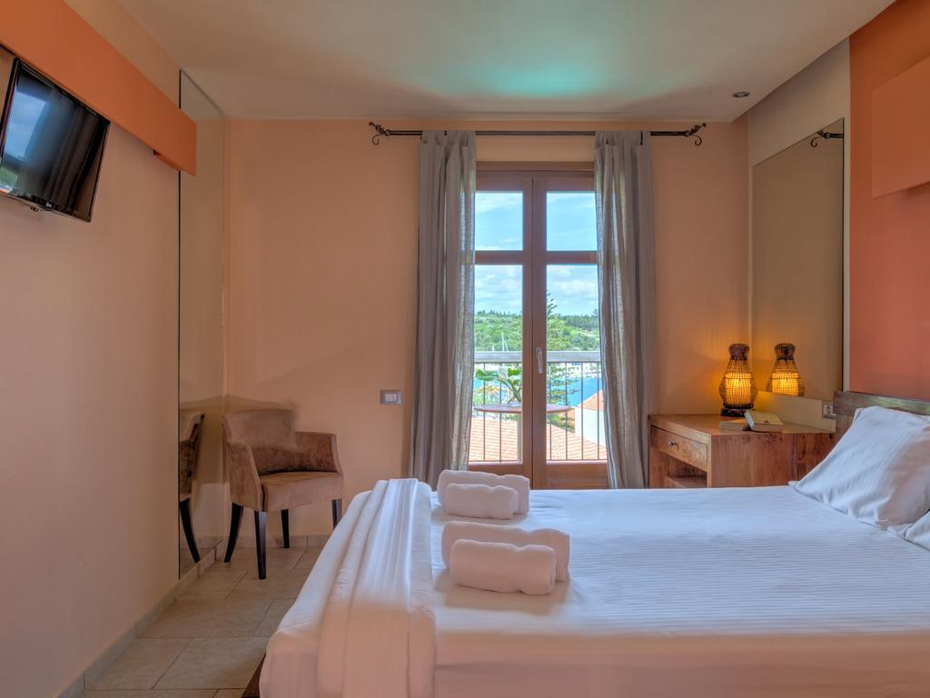 Fiscardo Bay Hotel Fiskardo Exteriör bild